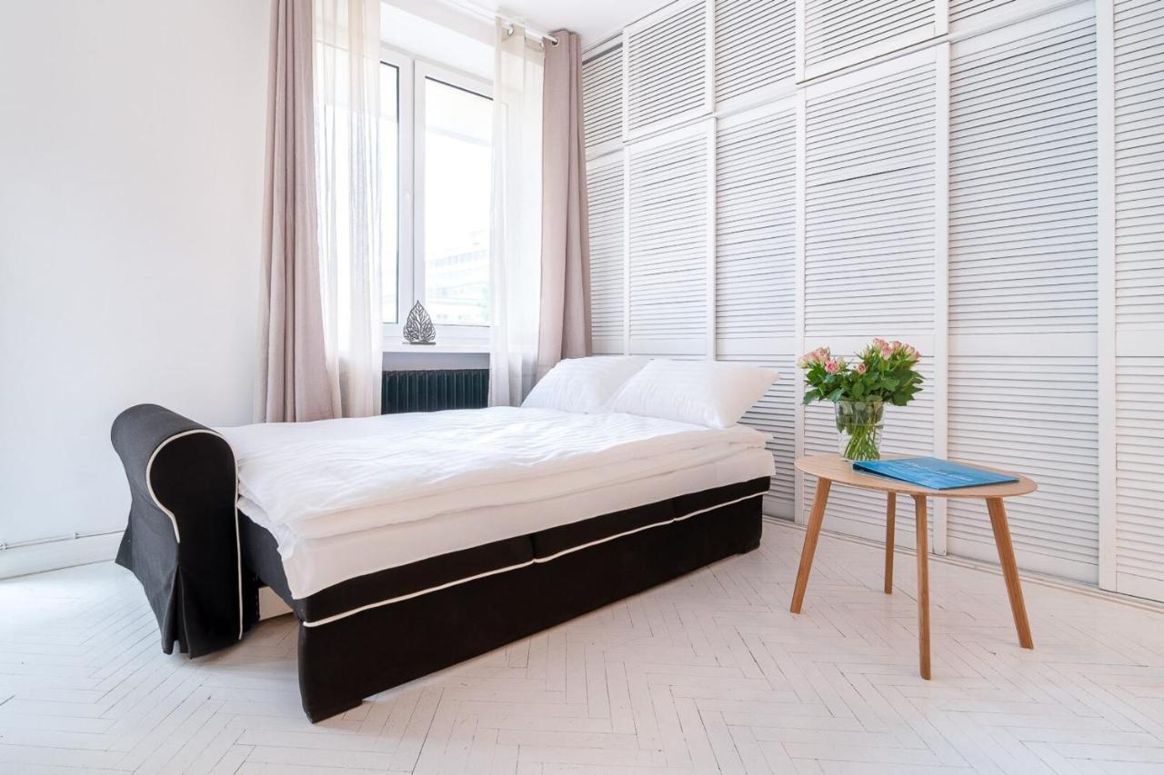Rent Like Home - Wilcza 22A Warsaw Ngoại thất bức ảnh